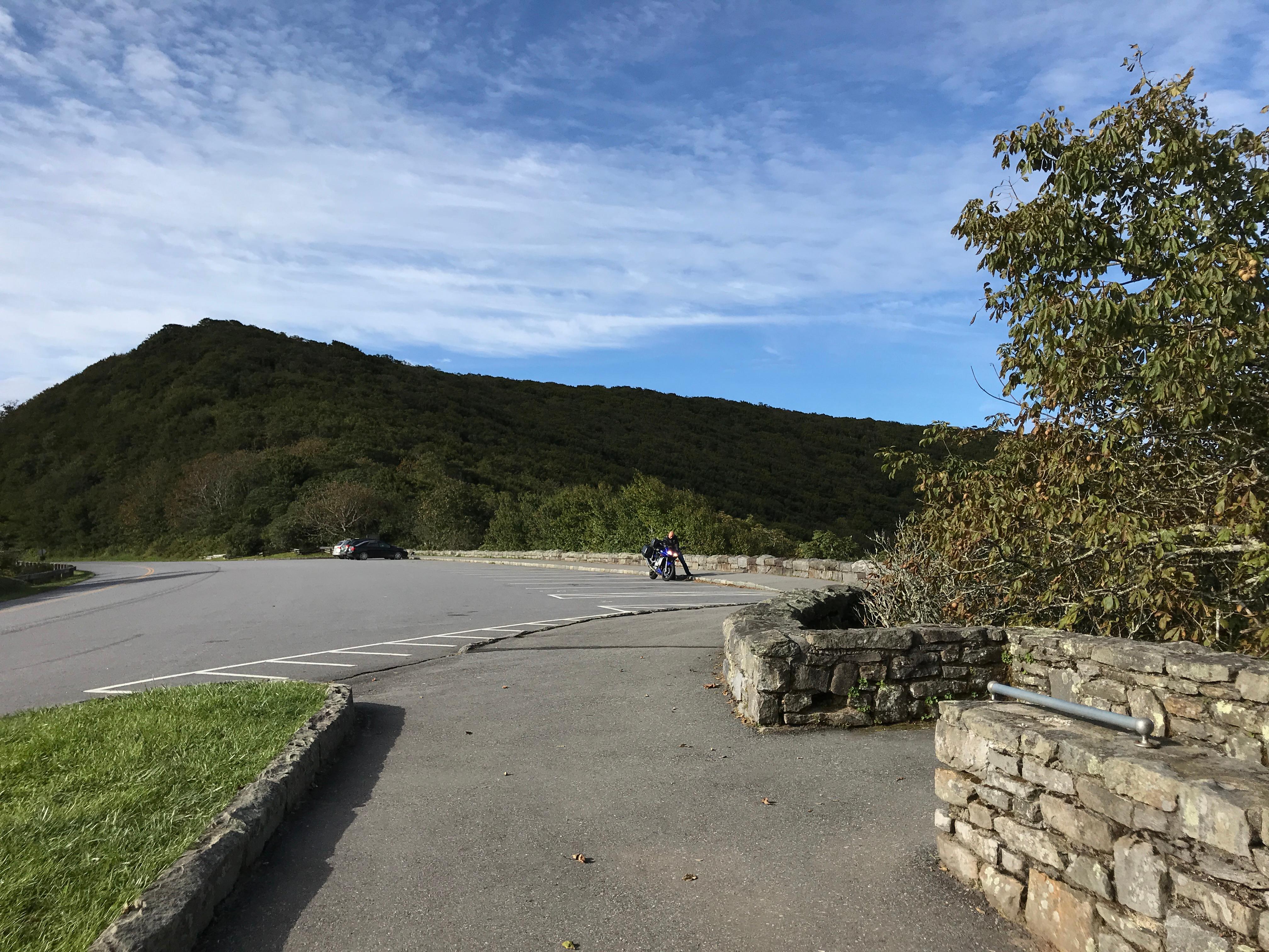 Craggy Gardens Visitor Center (Milepost 364) photo 4