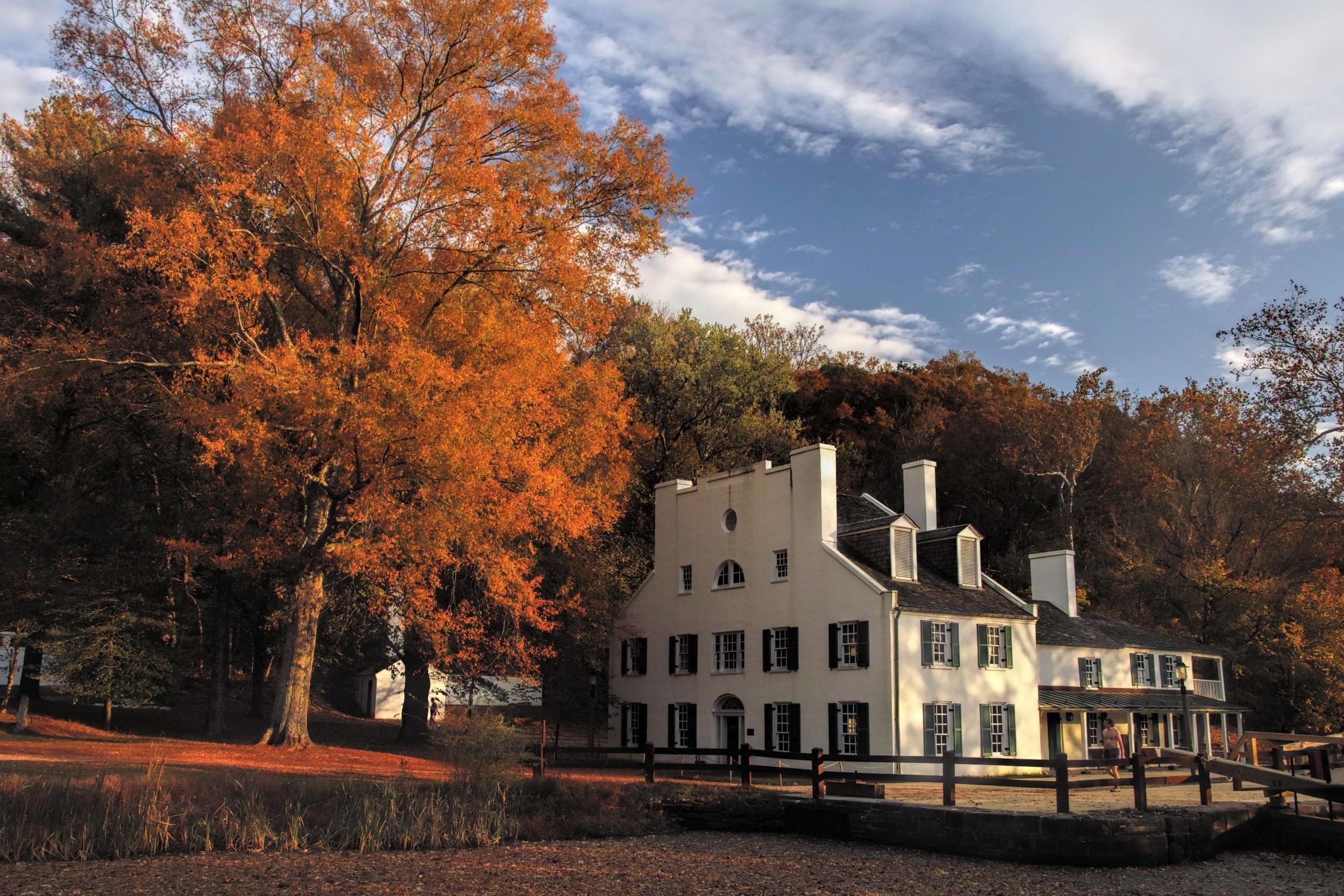 Great Falls Tavern Visitor Center photo