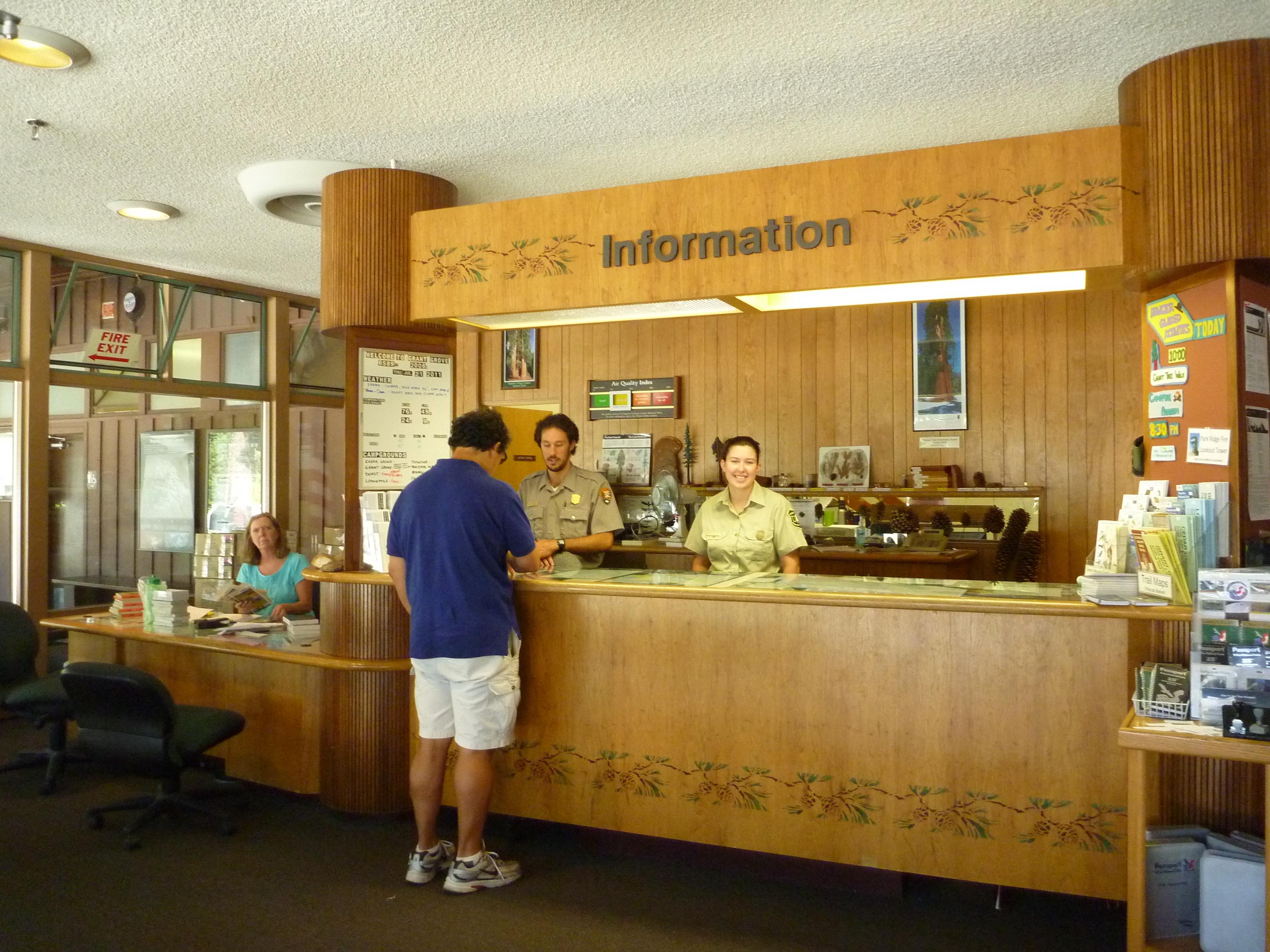 Kings Canyon Visitor Center photo