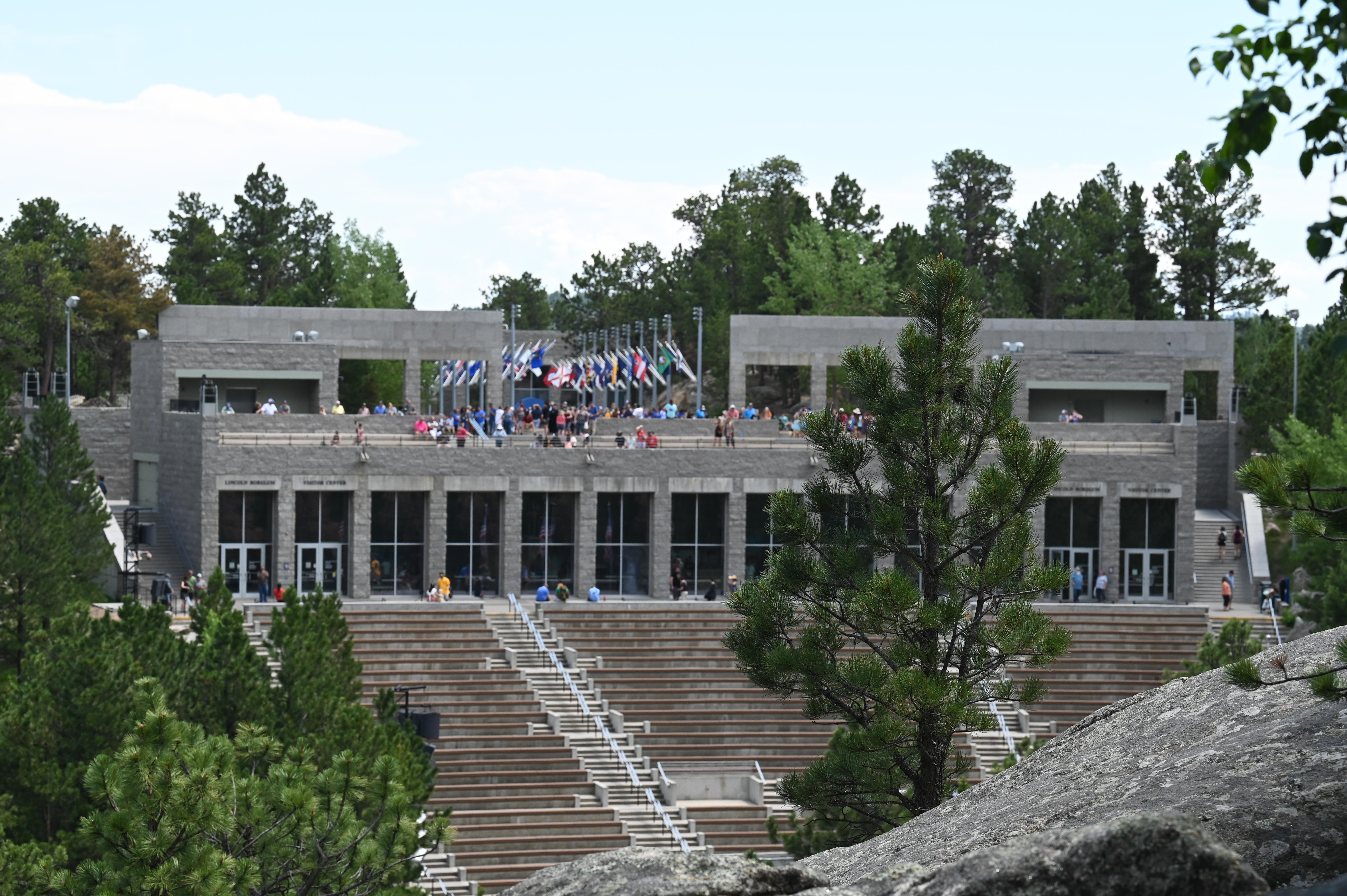Lincoln Borglum Visitor Center photo