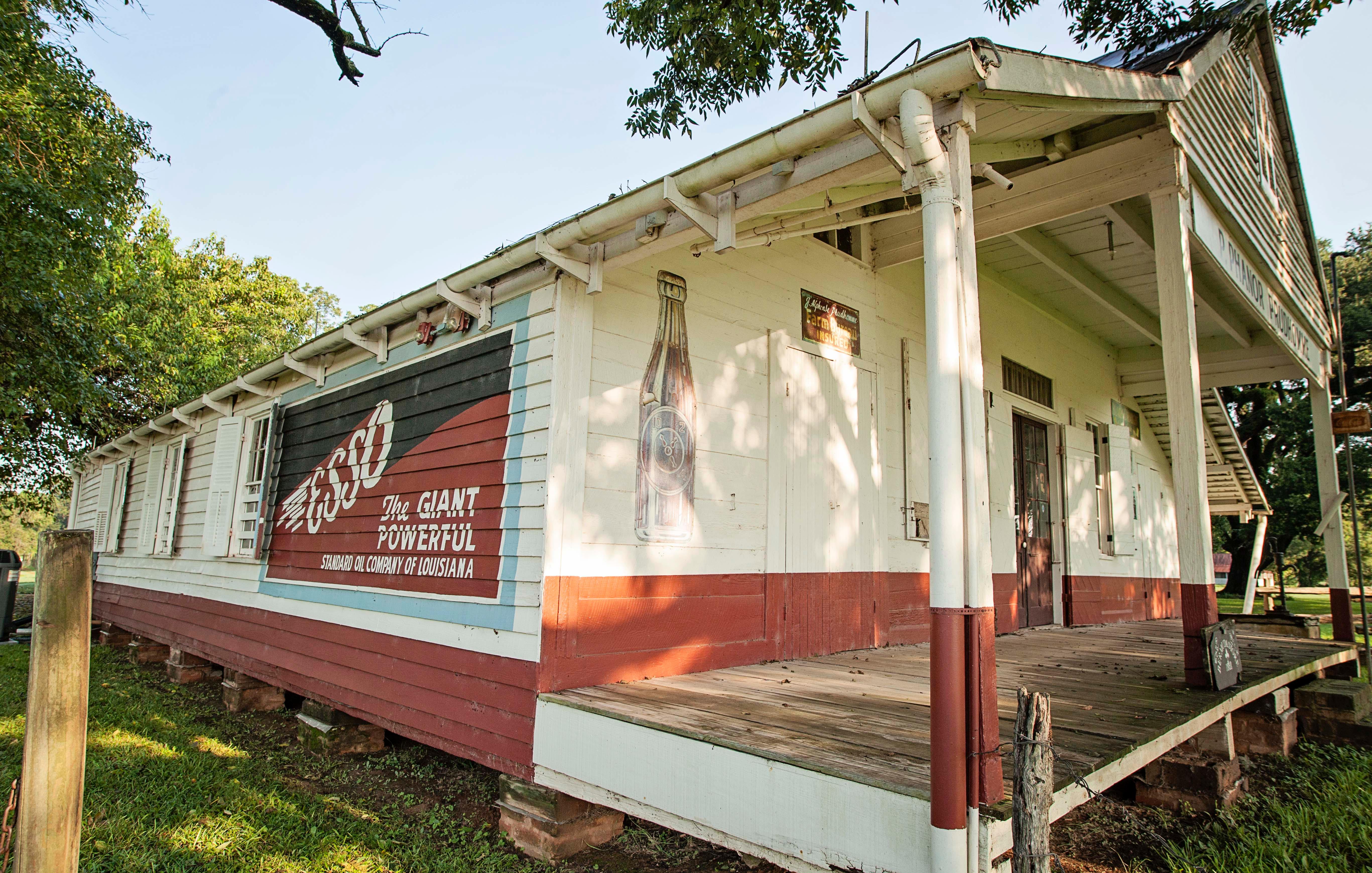 Oakland Plantation Store photo 2
