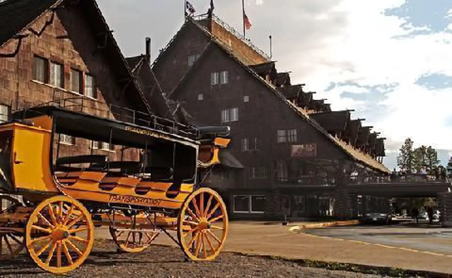 Old Faithful Inn photo