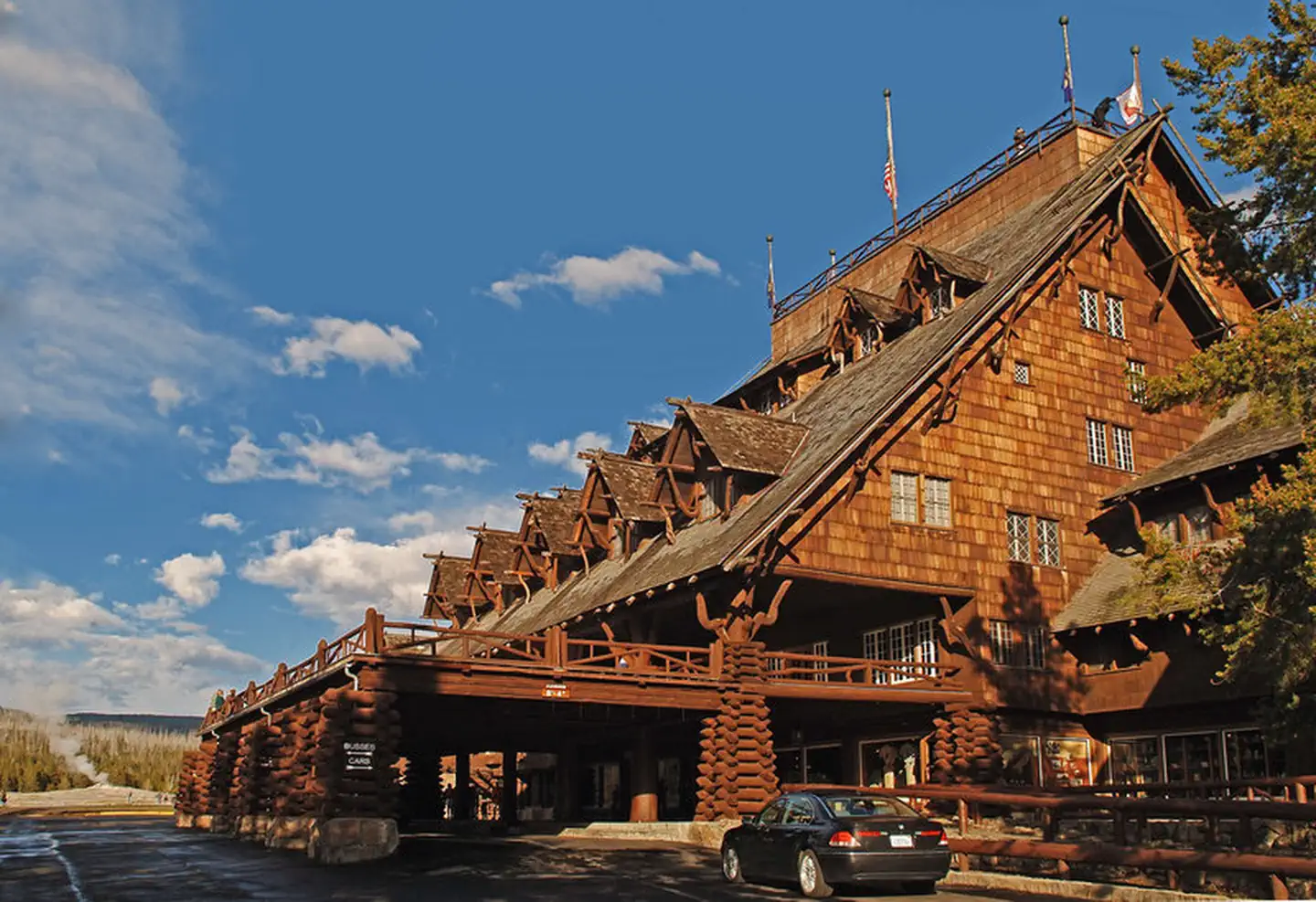Old Faithful Inn photo 2