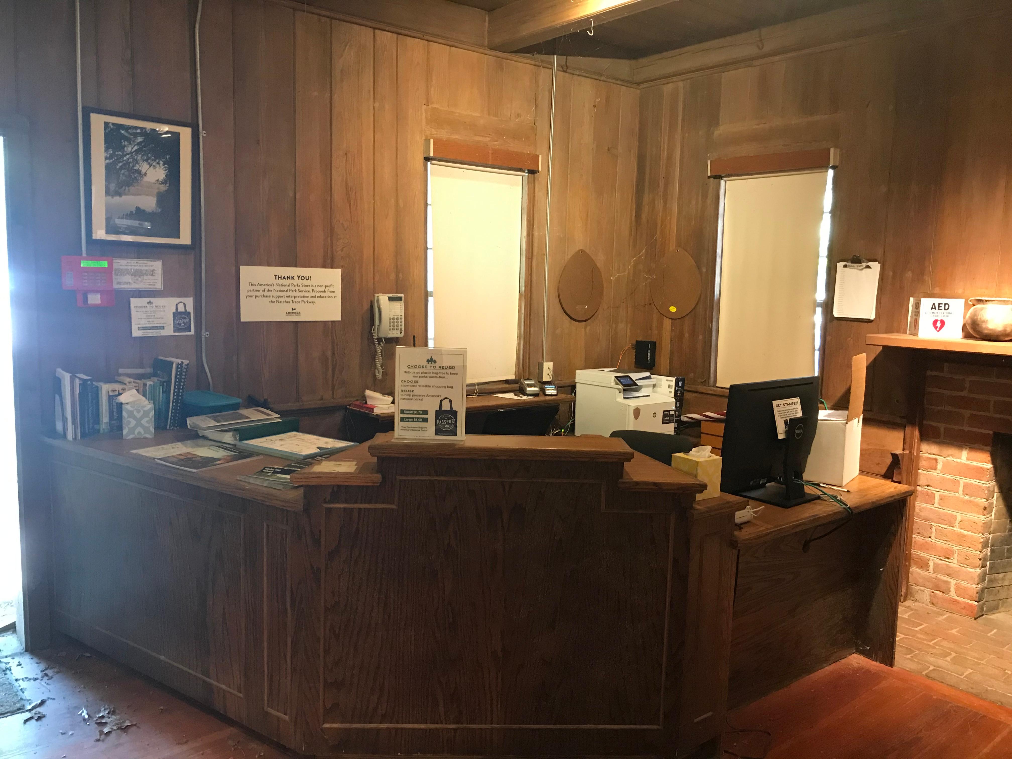 Parkway Information Cabin Milepost 102.4 photo 2