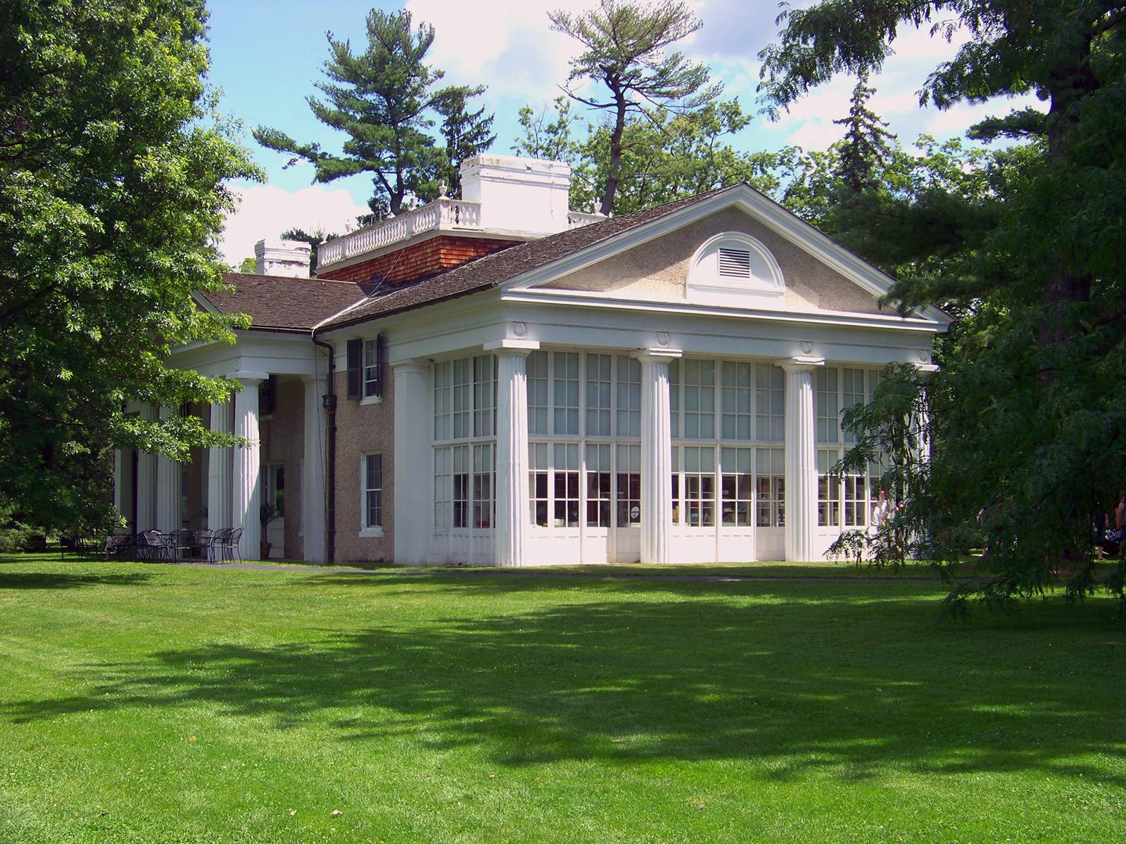 Pavilion Visitor Center photo