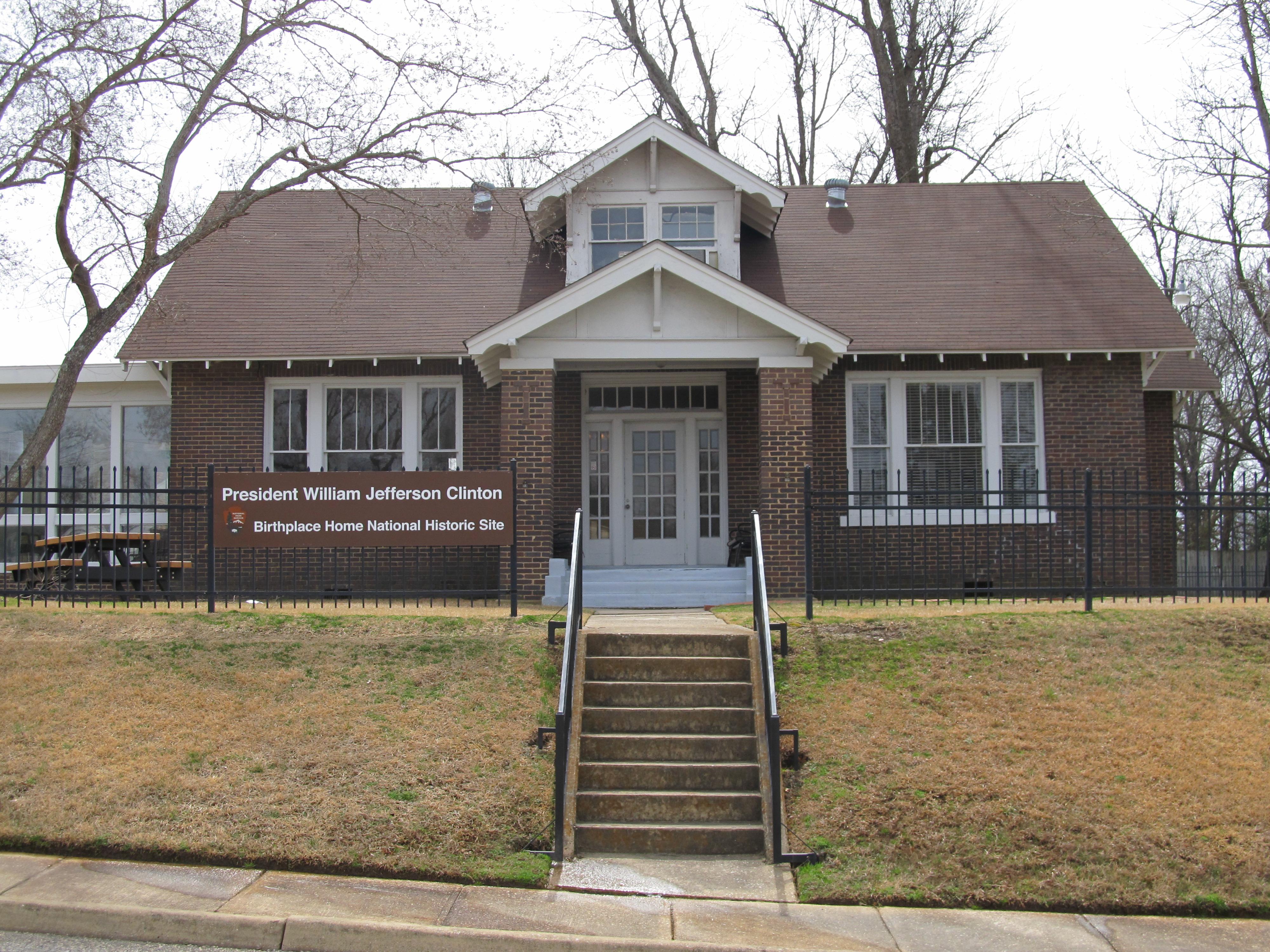 President William Jefferson Clinton Birthplace Home National Historic Site Visitor Center photo 3