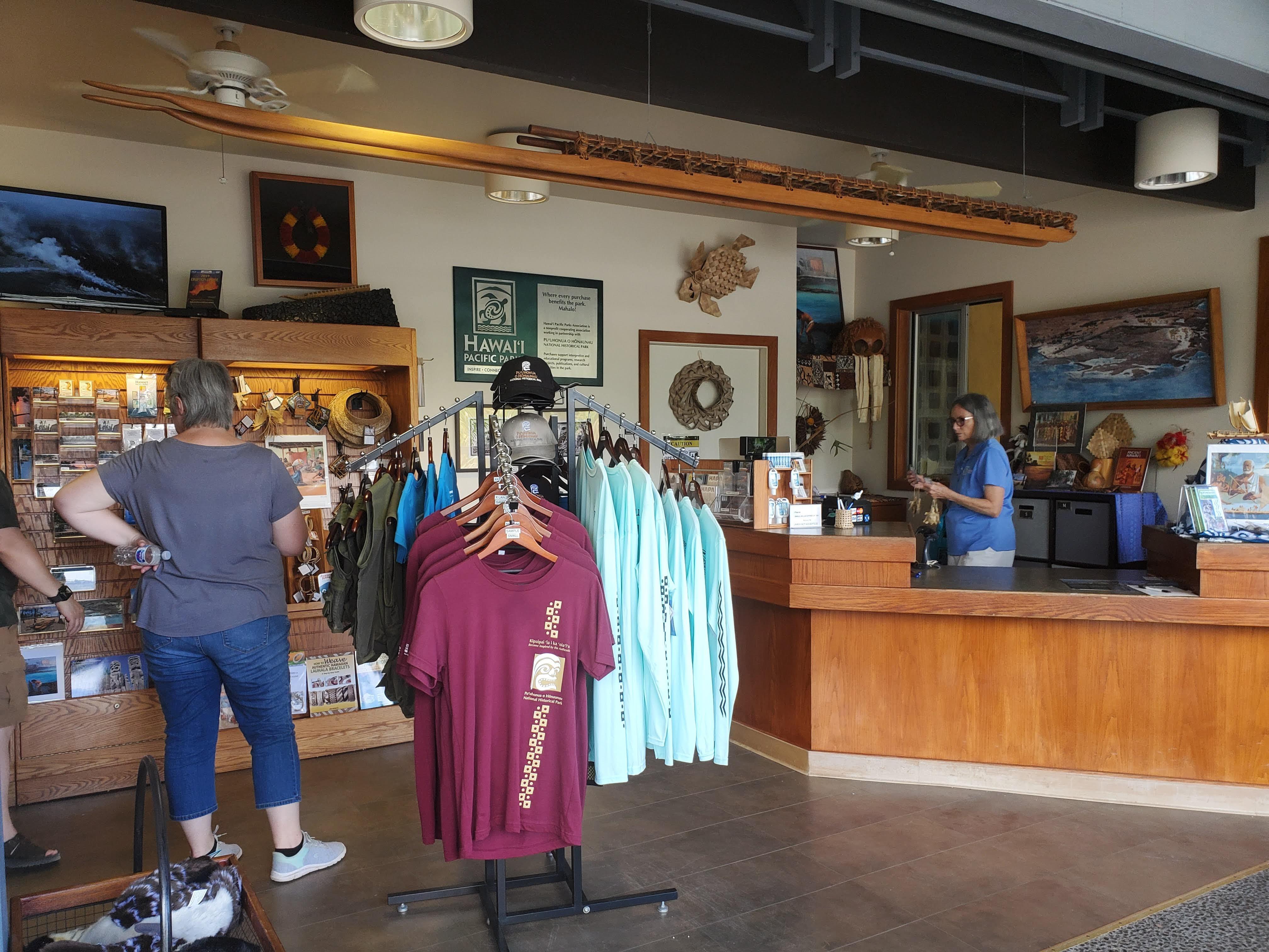 Puʻuhonua o Hōnaunau National Historical Park Visitor Center photo