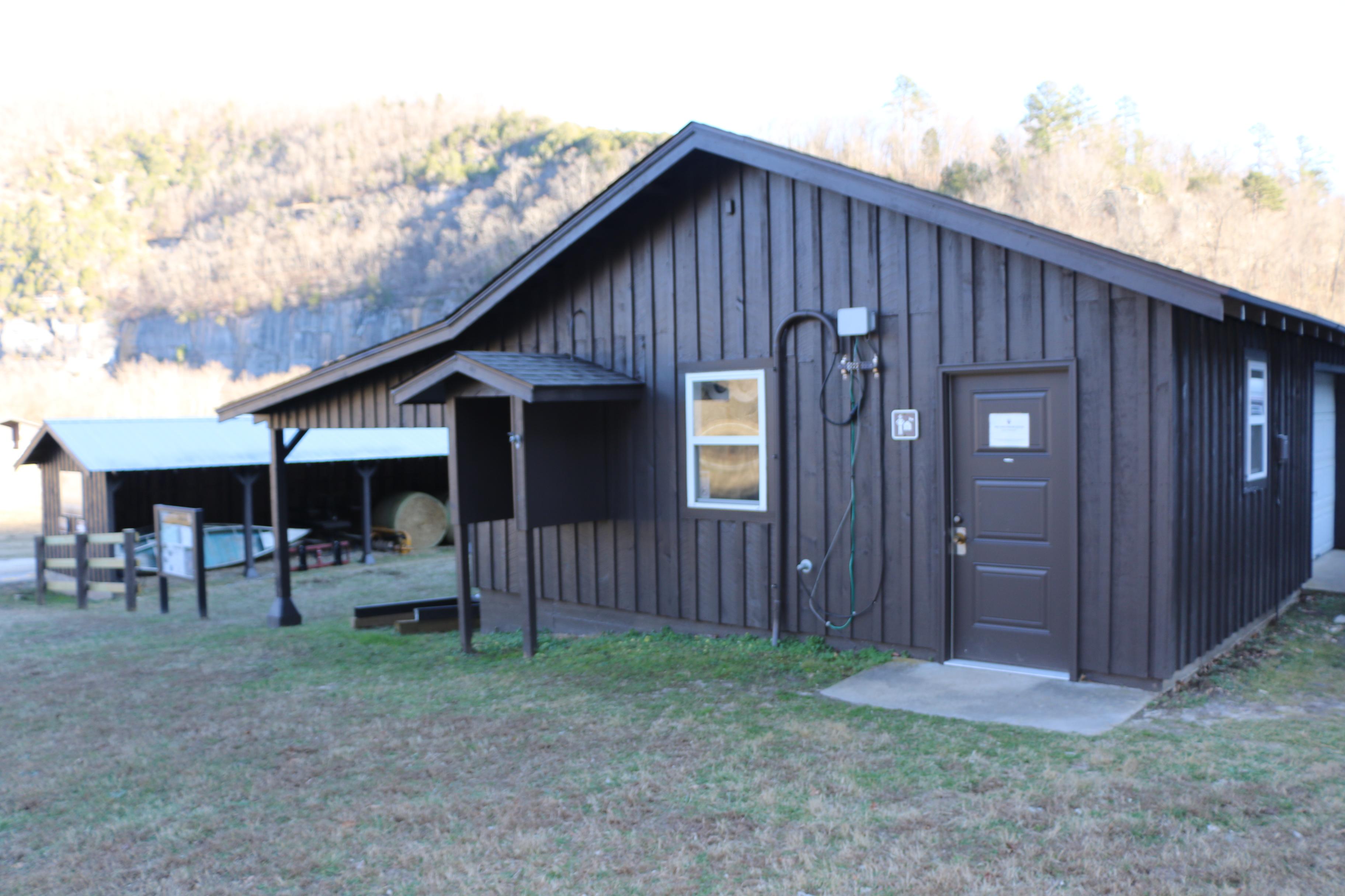 Steel Creek Ranger Station photo