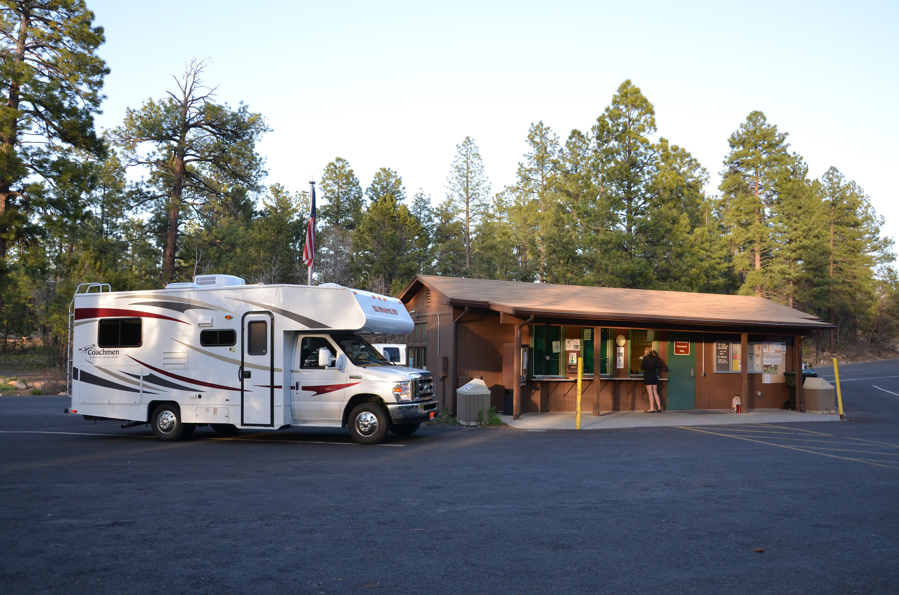 Verkamp's Visitor Center (South Rim) photo
