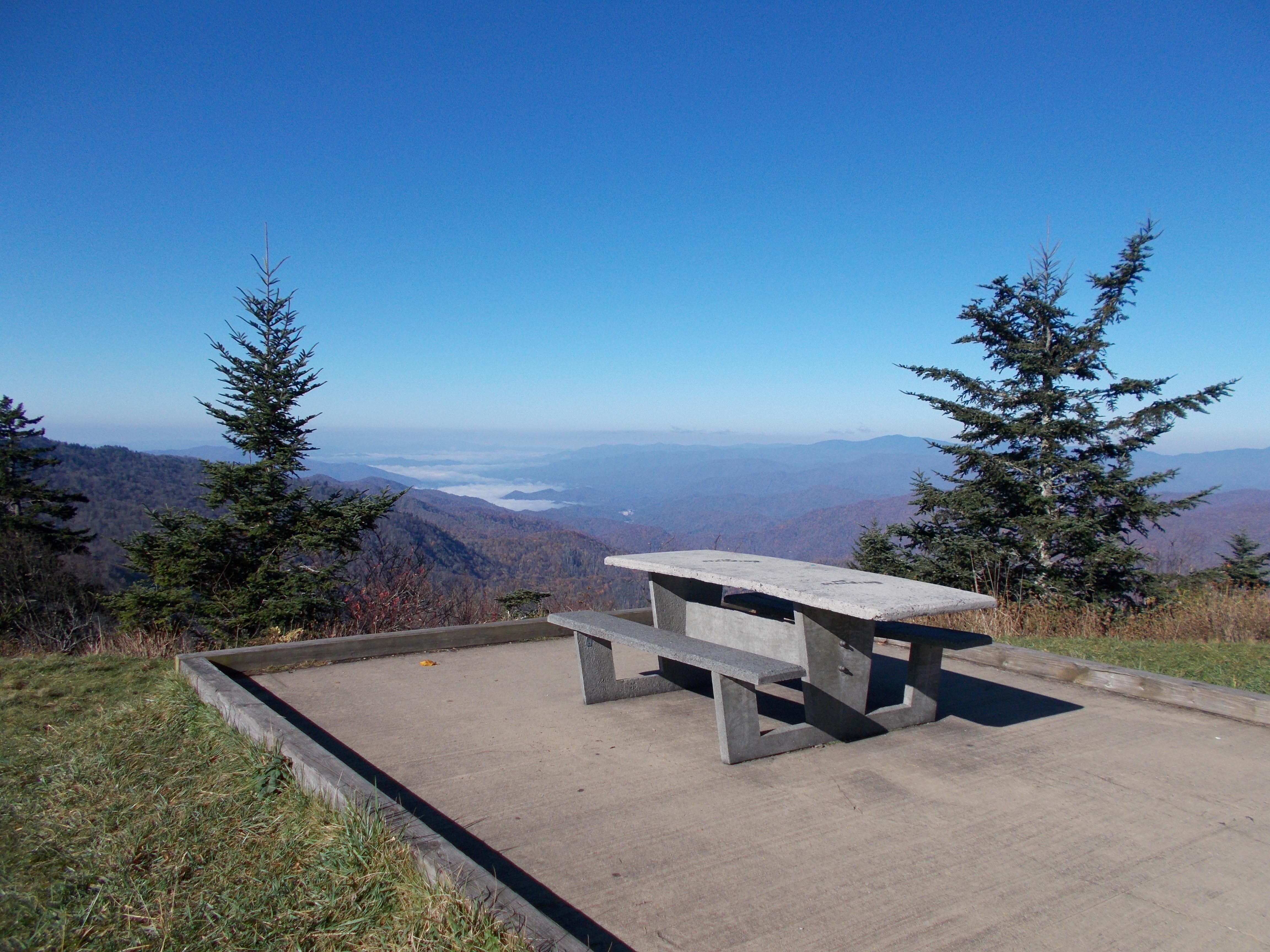 Waterrock Knob Visitor Center (Milepost 451.2) photo 2