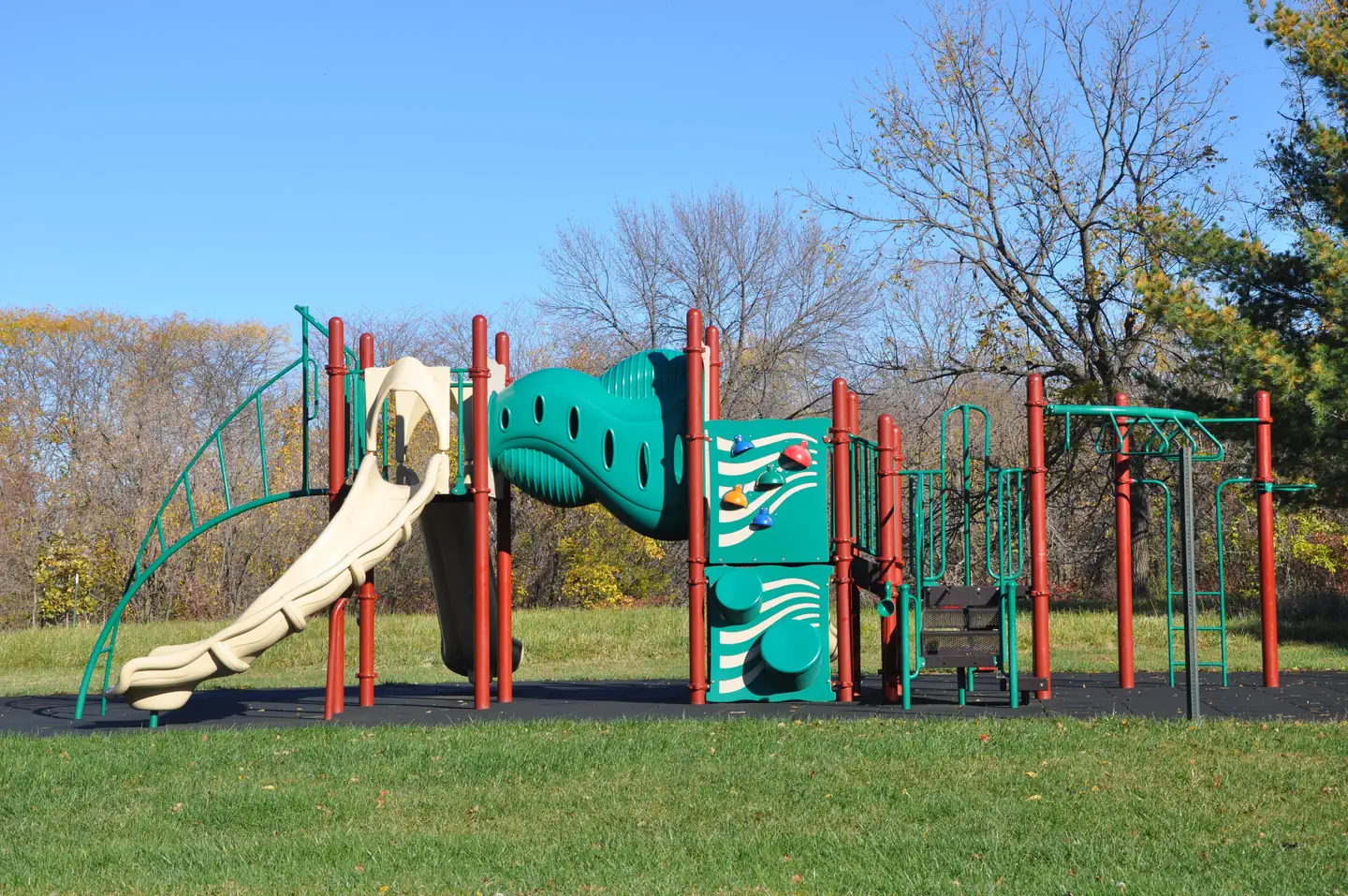 ACORN VALLEY photo 2