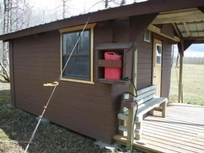 ALSEK RIVER CABIN photo 5