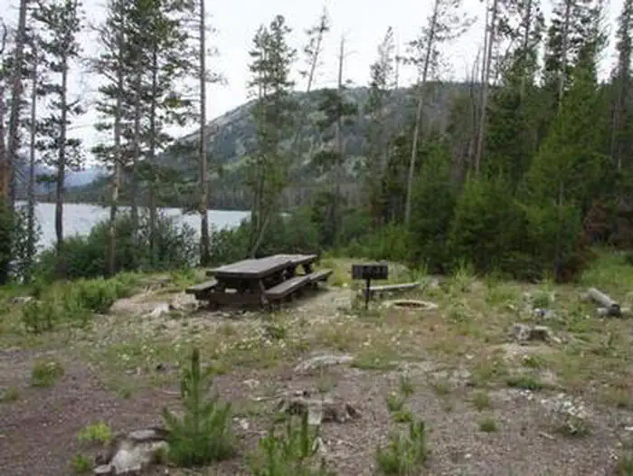 ALTURAS LAKE PICNIC AREA (ID) photo 2
