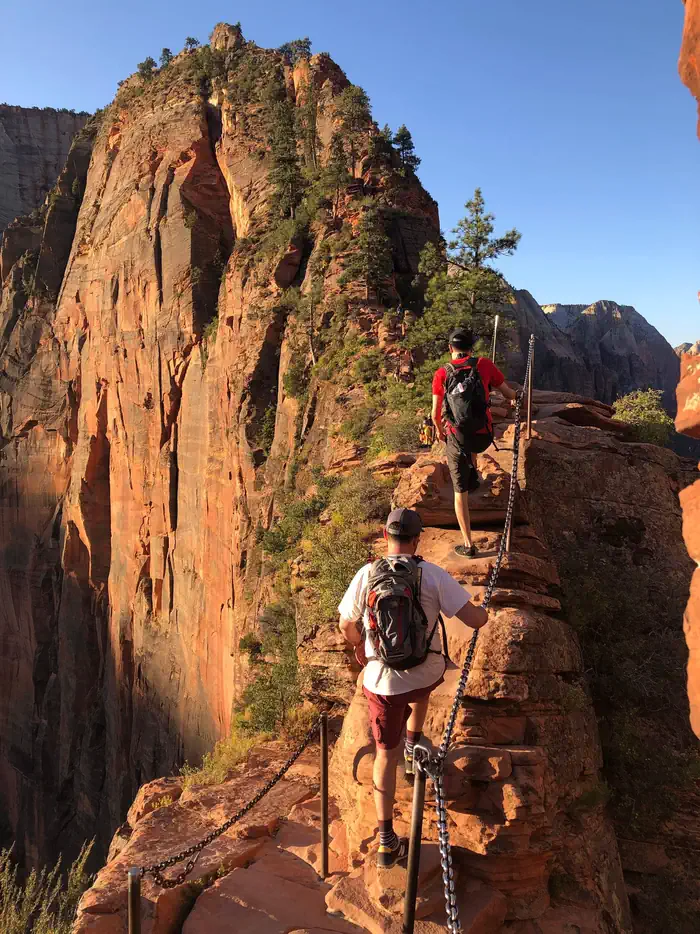 Angels Landing: Spring (Hikes on March 1 -- May 31) photo 4