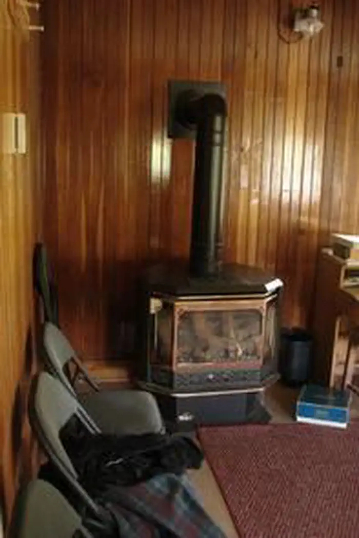 ANTLERS GUARD STATION CABIN photo 2