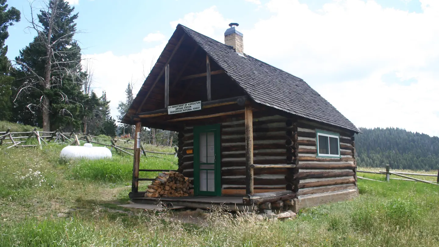 ANTONE CABIN photo