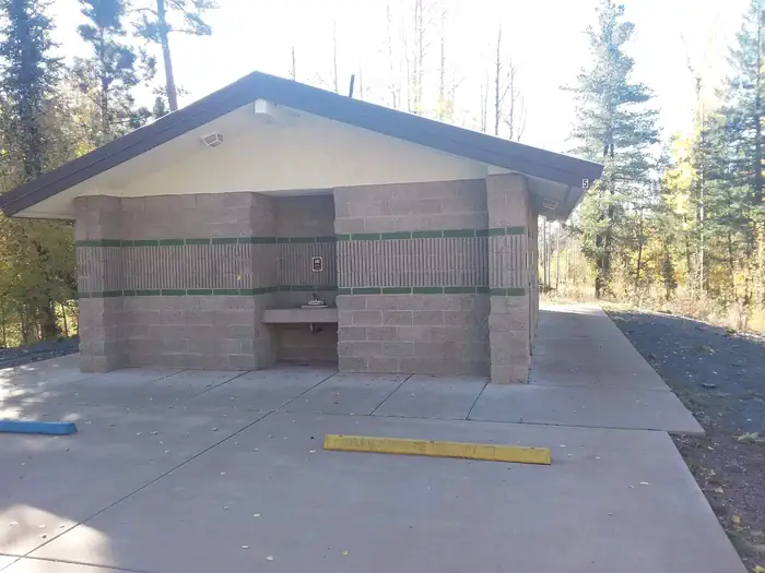 APACHE TROUT CAMPGROUND photo 2