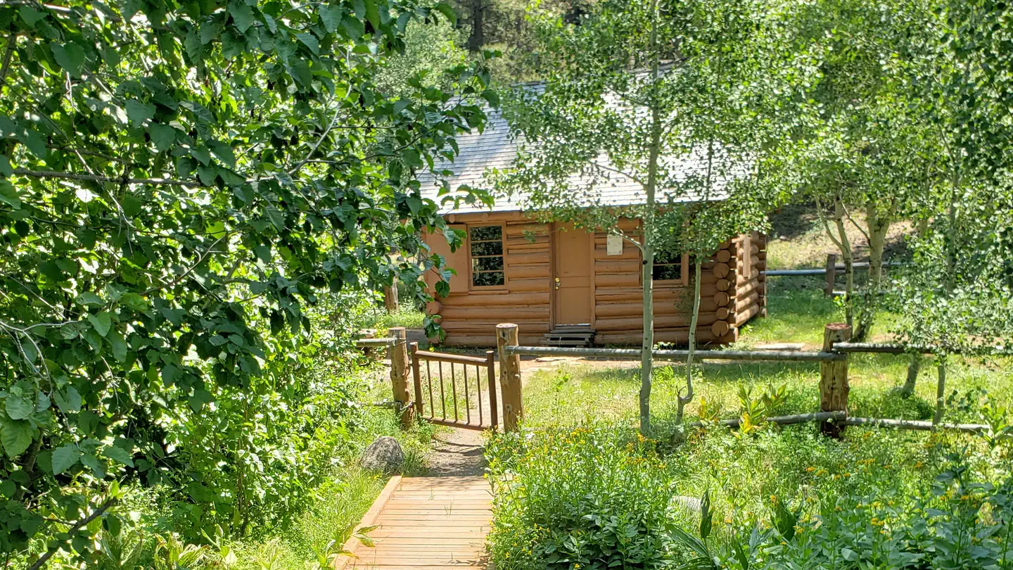 Aspen Cabin (Fremont-Winema National Forest, OR) photo