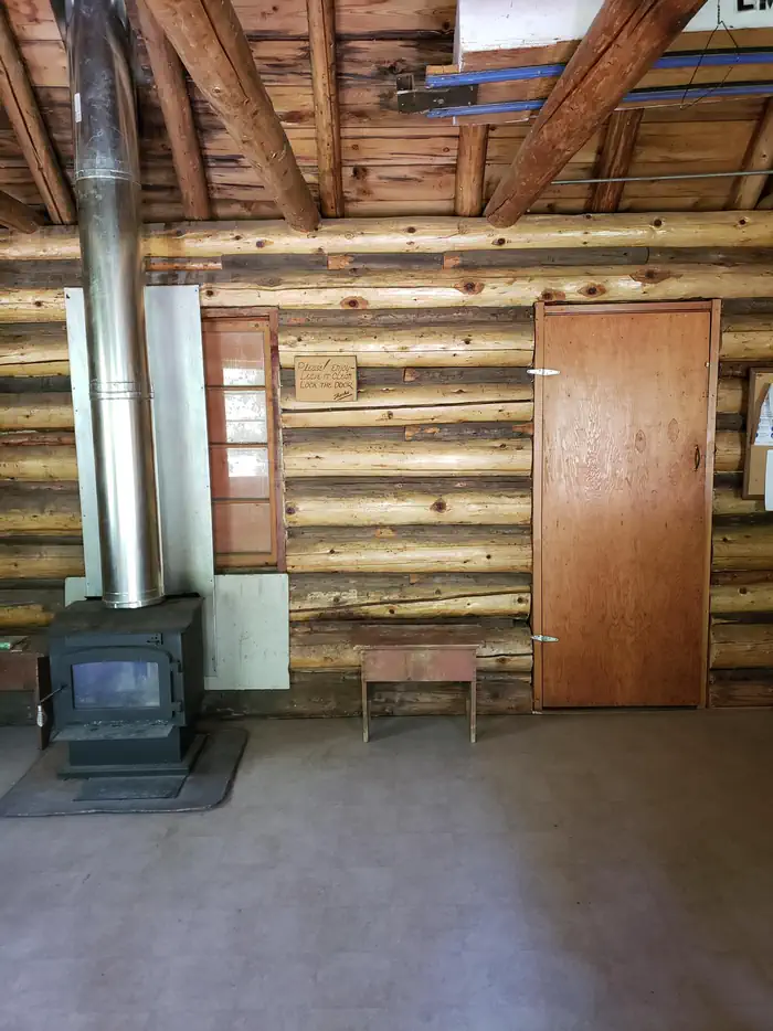 Aspen Cabin (Fremont-Winema National Forest, OR) photo 3