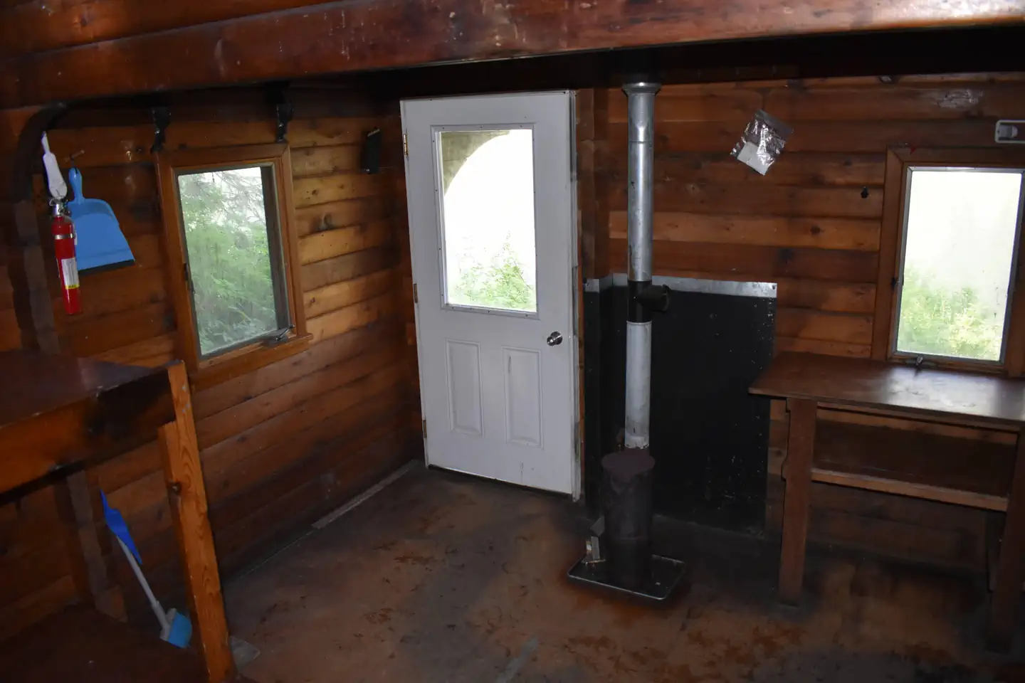 BAKEWELL LAKE CABIN photo 3