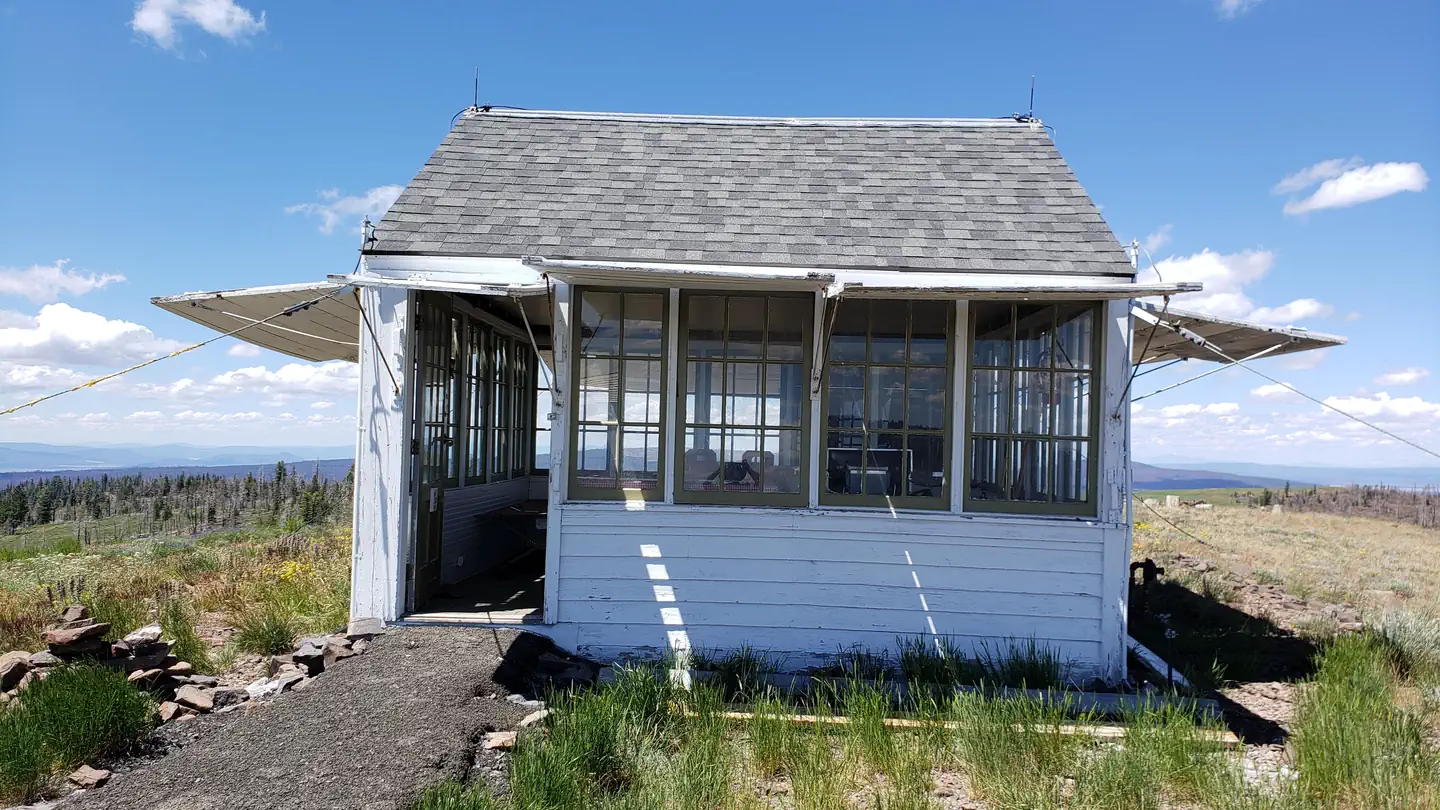 Bald Butte Lookout (Fremont-Winema National Forest, OR) photo