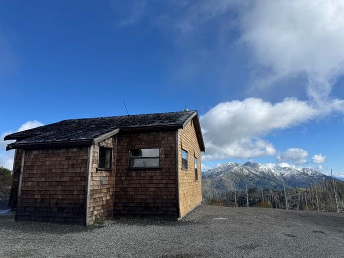 BEAR BASIN LOOKOUT AND CABIN photo 3