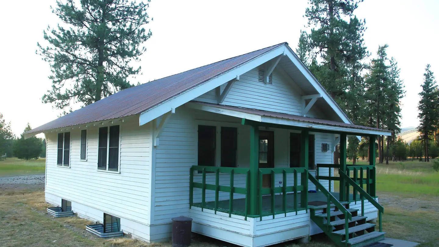 BEND GUARD STATION photo