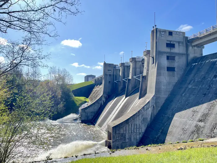 Berlin Lake Dam Tours photo 2