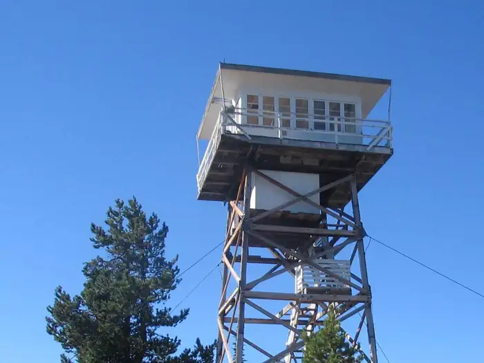 BIG CREEK BALDY. LOOKOUT RENTAL photo 2