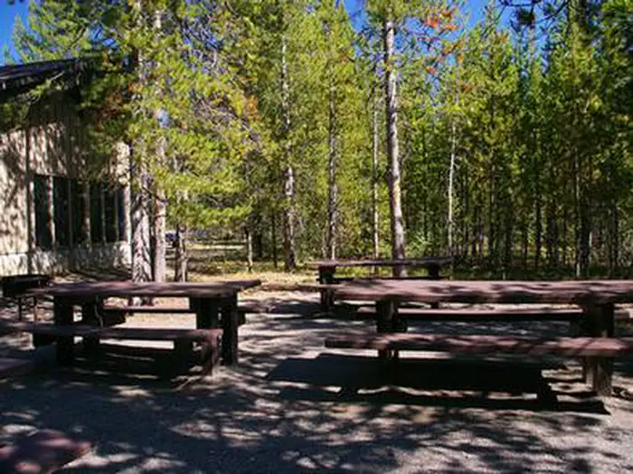 BIG SPRINGS WARMING HUT photo 5