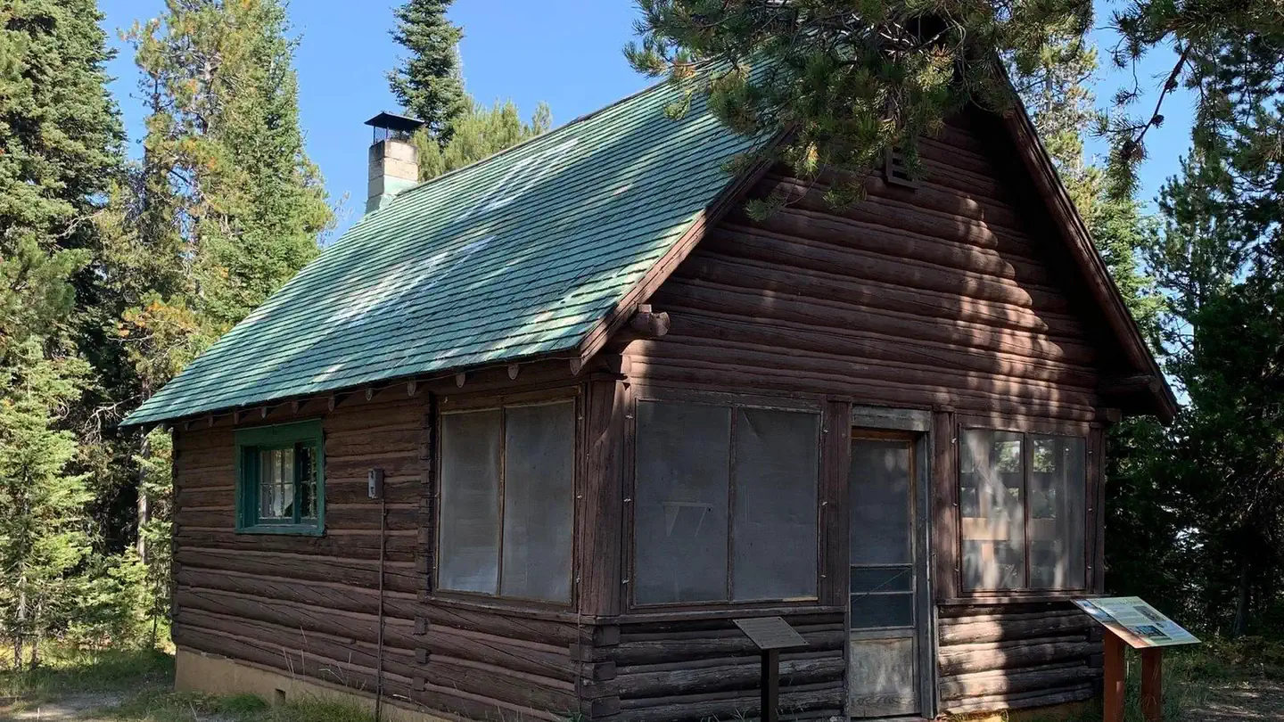 BISHOP MOUNTAIN CABIN photo