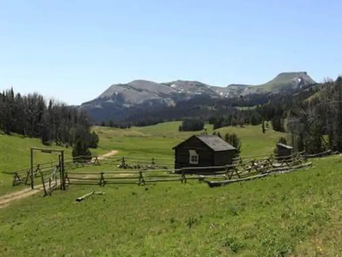 BLACK BUTTE CABIN photo