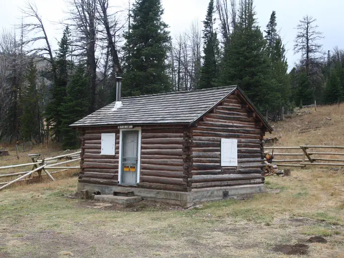 BLACK BUTTE CABIN photo 4