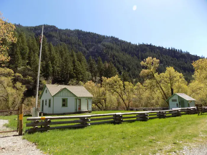 BLACKSMITH FORK GUARD STATION photo 2