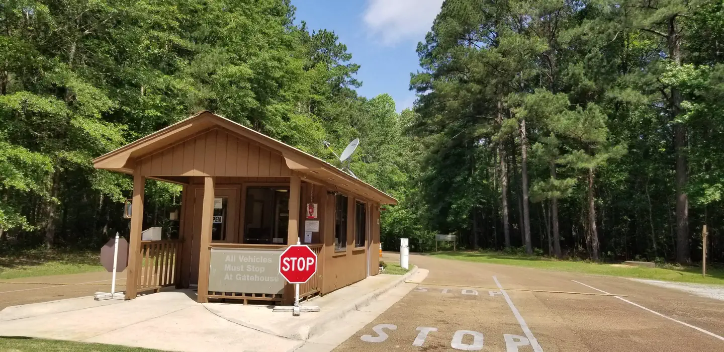 BLUE BLUFF CAMPGROUND (ABERDEEN MS) photo 4
