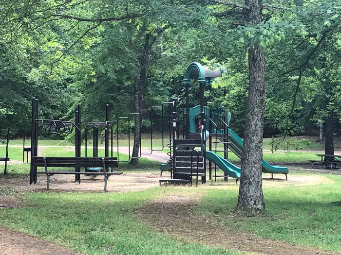 BLUE BLUFF CAMPGROUND (ABERDEEN MS) photo 5