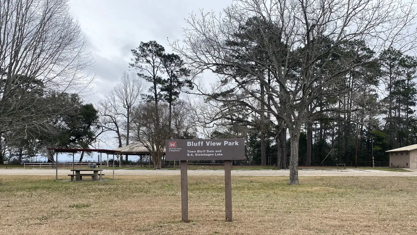 BLUFFVIEW PARK photo