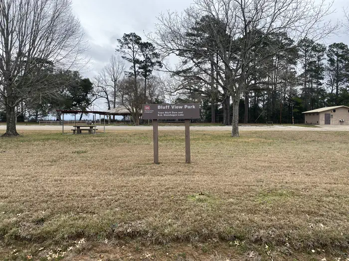 BLUFFVIEW PARK photo 4