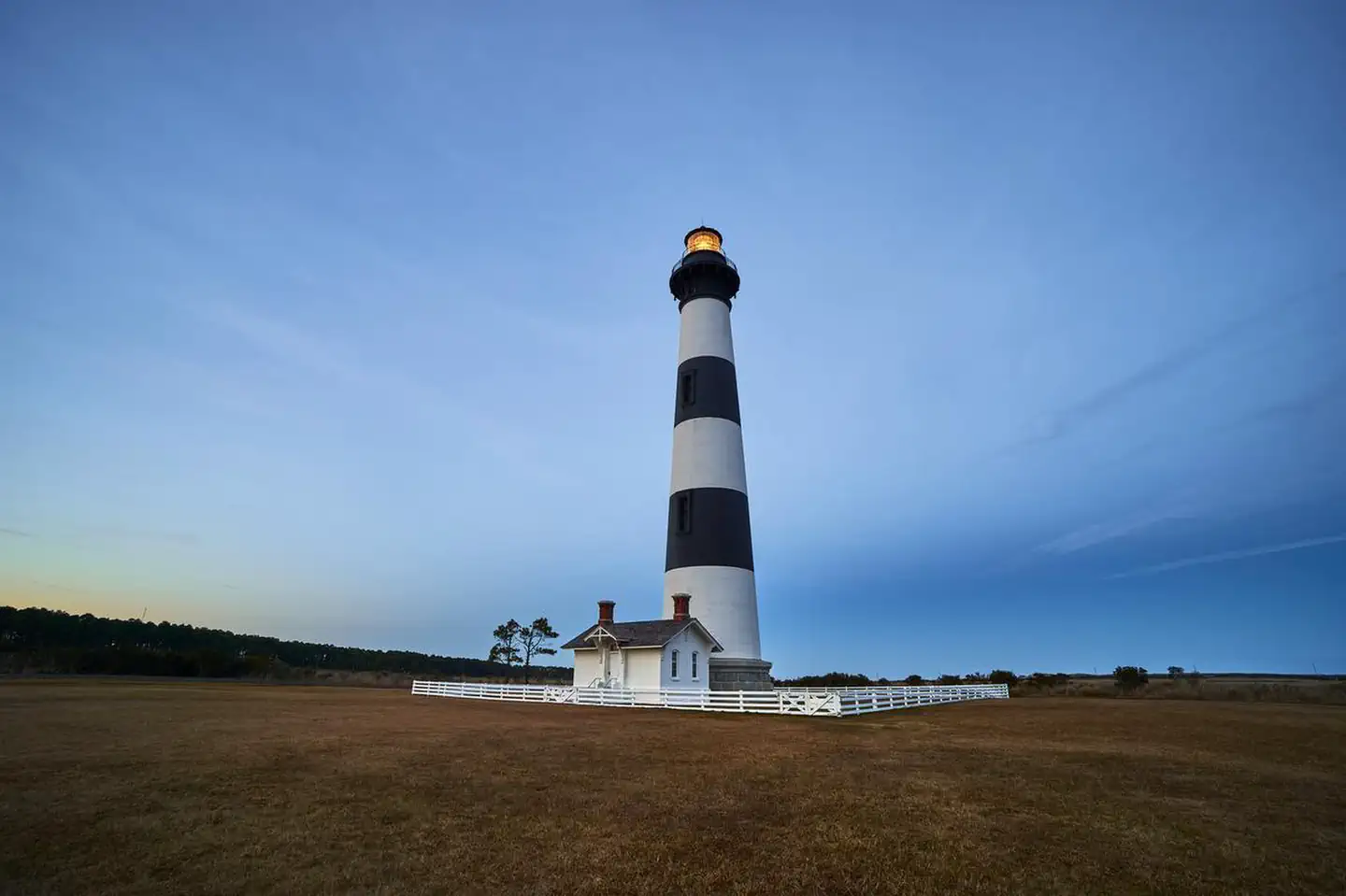 Bodie Island Lighthouse photo 4