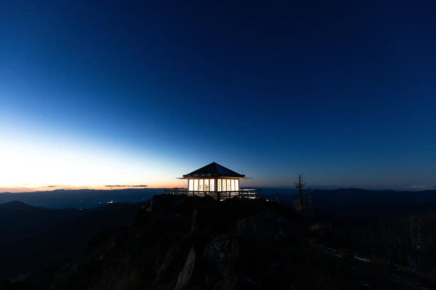 BOLAN MOUNTAIN LOOKOUT photo 2