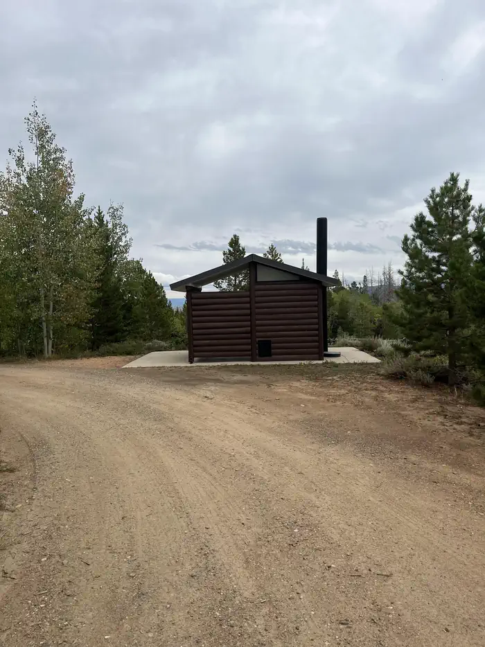 BOTTLE CREEK GROUP PICNIC SITE photo 5