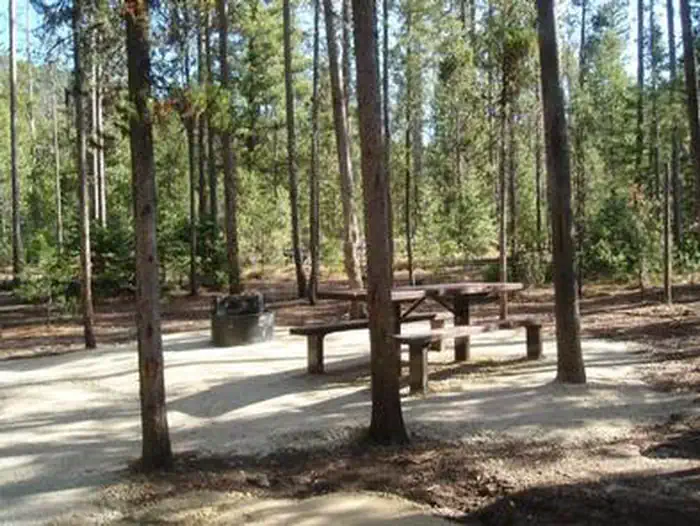 BOUNDARY CREEK CAMPGROUND photo 2