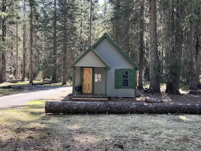 BOX CANYON GUARD STATION CABIN photo 5