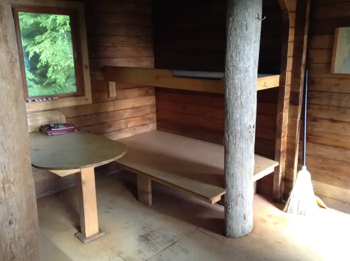 BRENTS BEACH CABIN photo 4