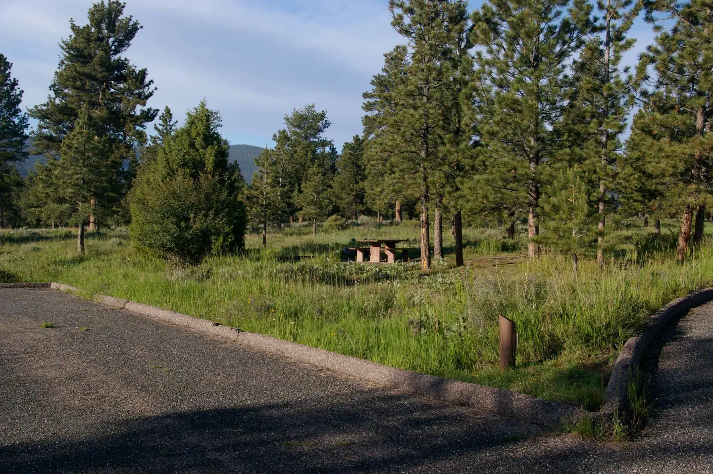 CANYON RIM photo 2