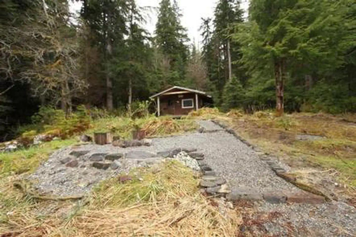 CASCADE CREEK CABIN photo 5