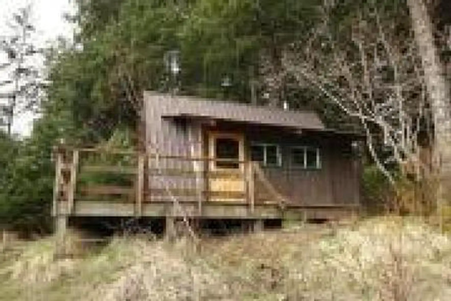 CASTLE RIVER CABIN photo 4