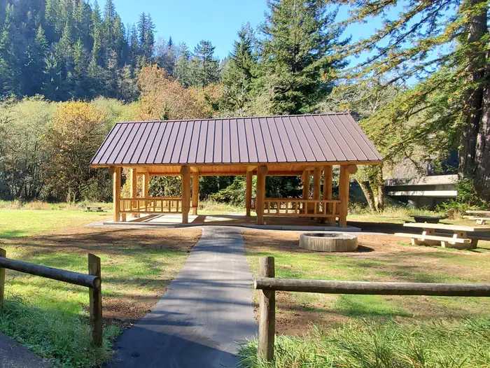 CASTLE ROCK GROUP CAMPGROUND photo 2