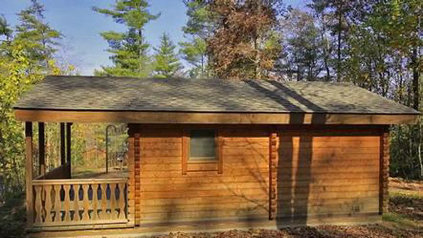 CHEOAH POINT CABIN 1 photo