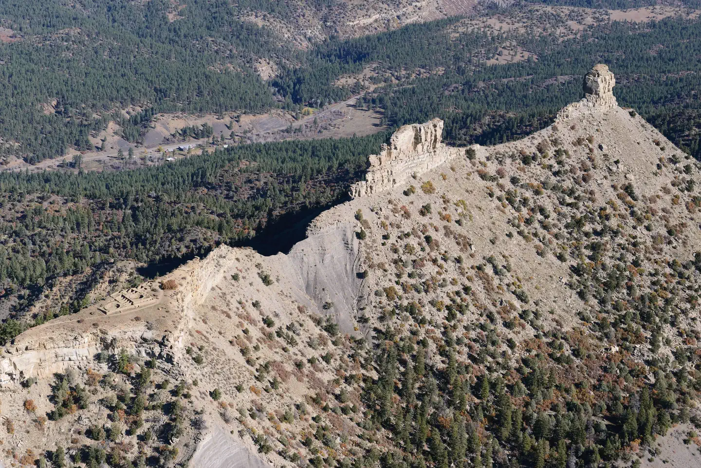 CHIMNEY ROCK NATIONAL MONUMENT photo 2